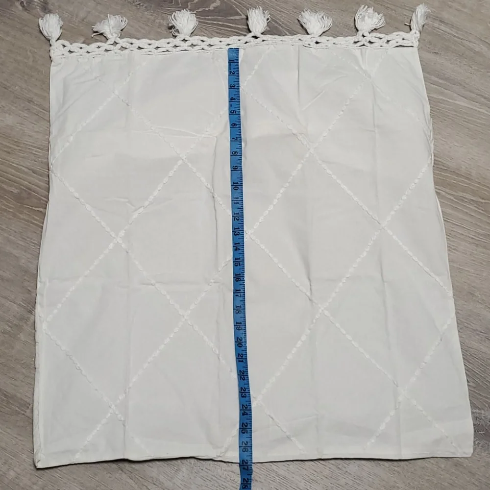 Pottery Barn White Cotton Pillowcase 1 Pom-Pom Detail Good Used